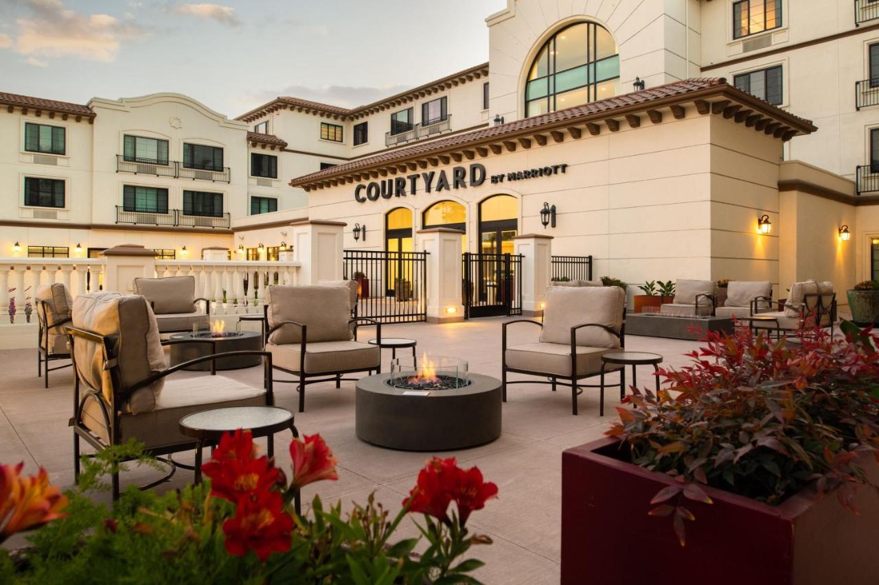 Hotel Courtyard By Marriott Santa Cruz Extérieur photo